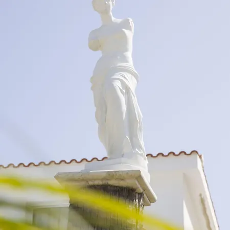 Eliofos Elegant Maisonettes 3* Polis