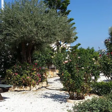 Aparthotel Eliofos Elegant Maisonettes