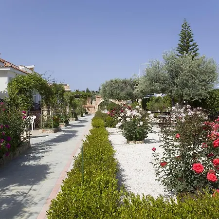 Eliofos Elegant Maisonettes