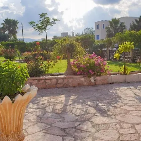 Eliofos Elegant Maisonettes Appart hôtel 4*