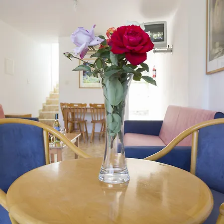 Eliofos Elegant Maisonettes 4* Polis