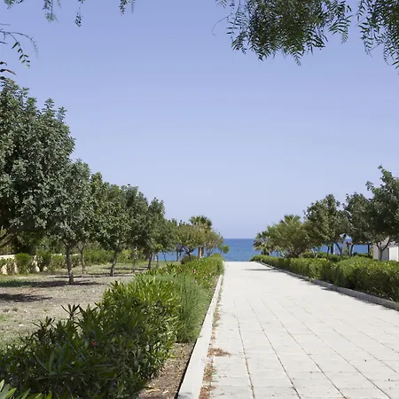 Eliofos Elegant Maisonettes Lägenhetshotell Polis