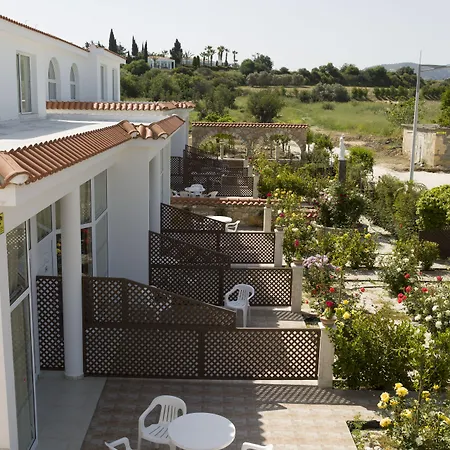Lägenhetshotell Eliofos Elegant Maisonettes 4*