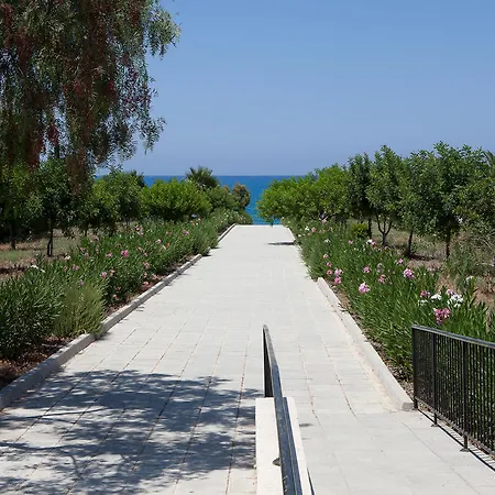 Lägenhetshotell Eliofos Elegant Maisonettes 4*