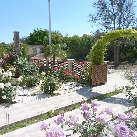 Eliofos Elegant Maisonettes Apart-hotel