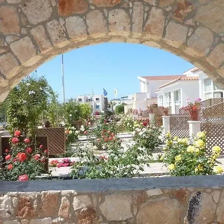 Eliofos Elegant Maisonettes 2* Polis