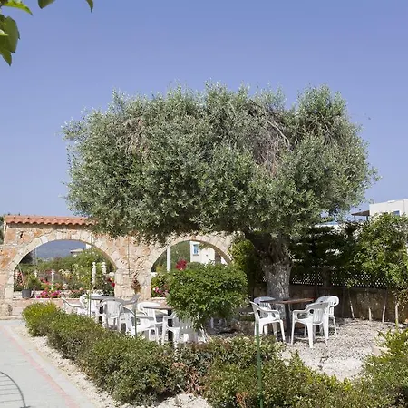 Eliofos Elegant Maisonettes Aparthotel 2*