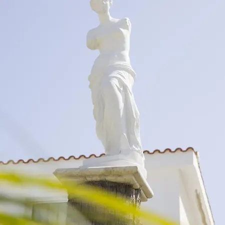 Eliofos Elegant Maisonettes
