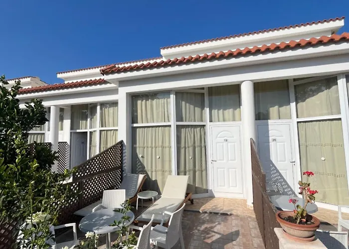 Eliofos Elegant Maisonettes 4* Polis