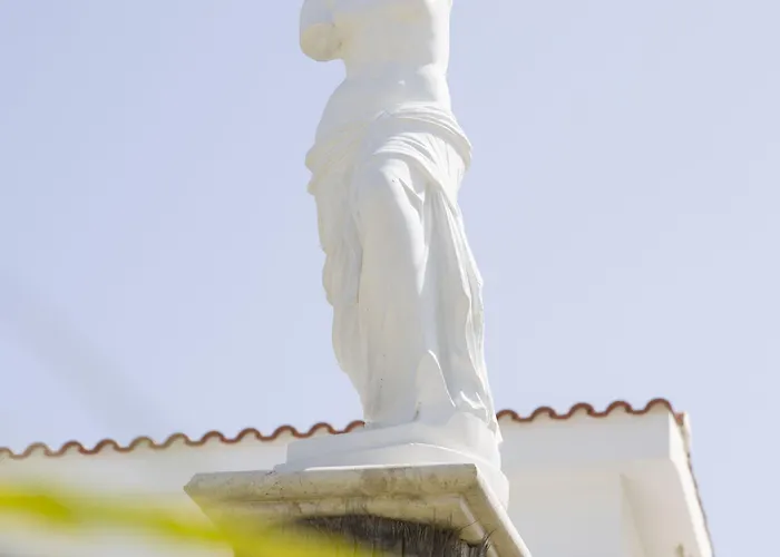 Eliofos Elegant Maisonettes 4* Polis