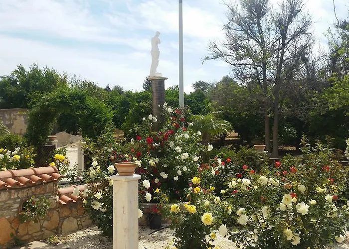 Eliofos Elegant Maisonettes Polis