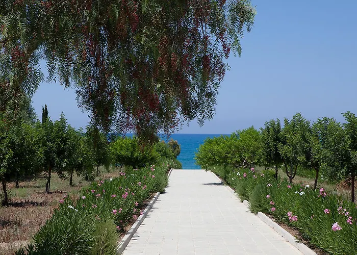 Eliofos Elegant Maisonettes