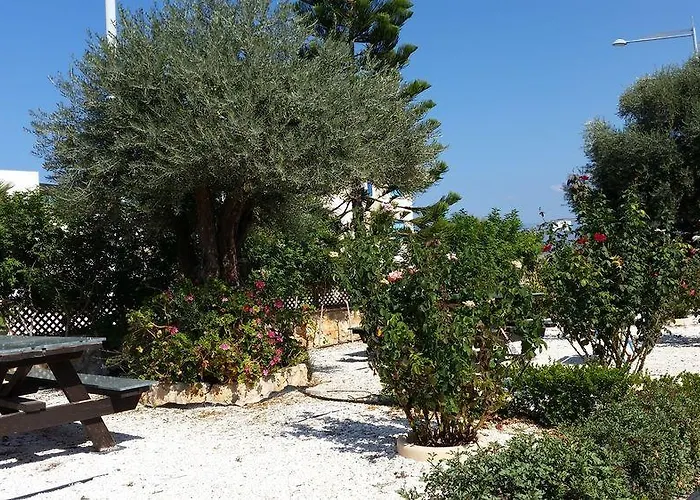 アパートホテル Eliofos Elegant Maisonettes