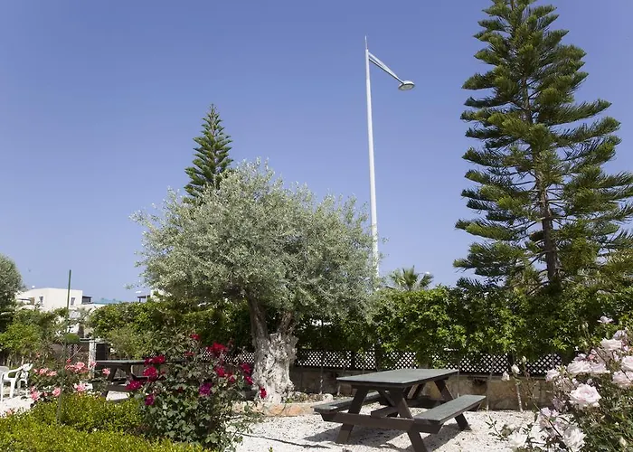 Eliofos Elegant Maisonettes 4* Polis